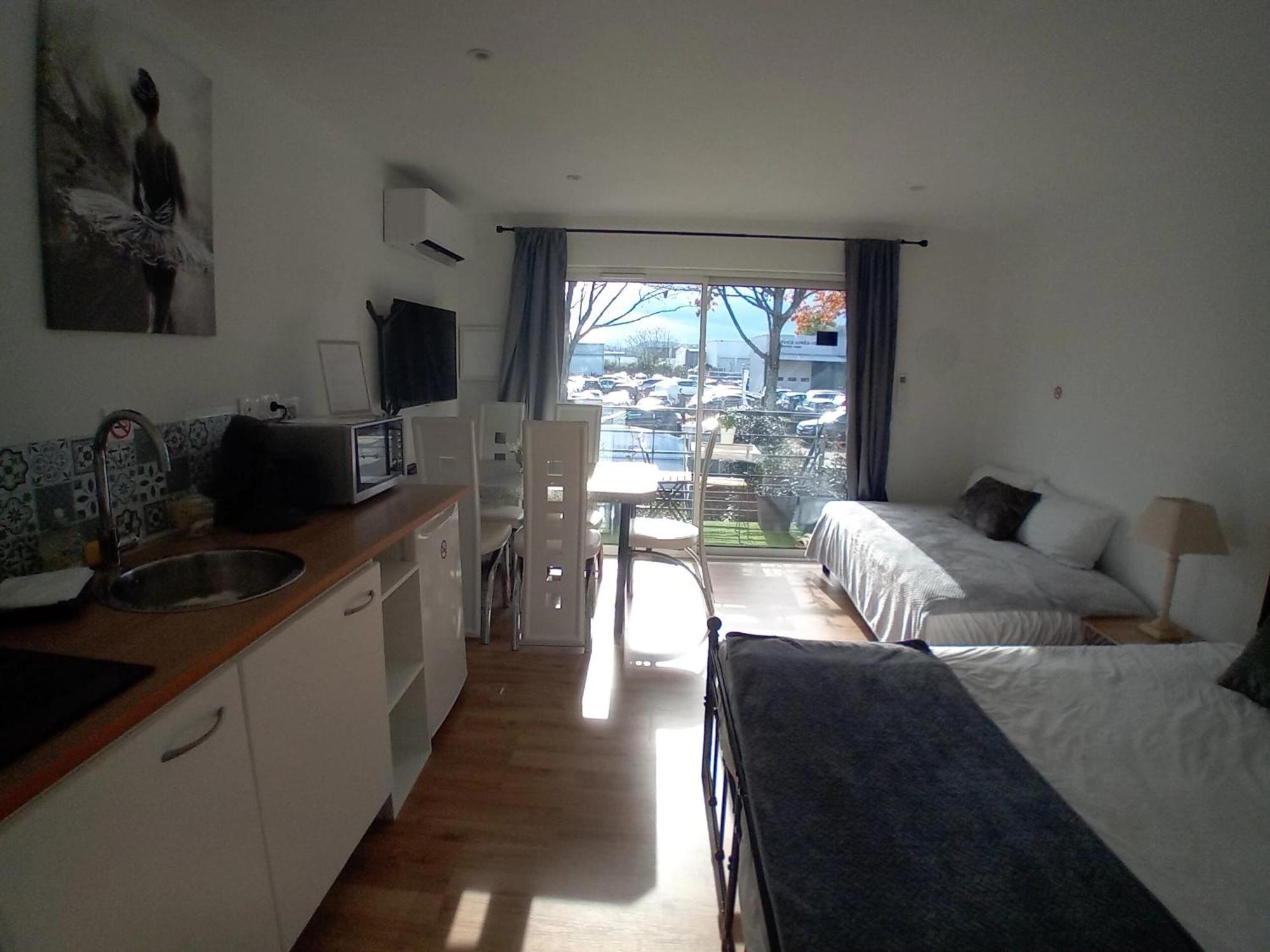 Appart'Hotel Le Clos Lassagne A Brignais - Lyon Sud Eksteriør billede